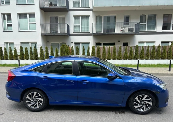 Honda Civic cena 70000 przebieg: 76000, rok produkcji 2018 z Warszawa małe 352